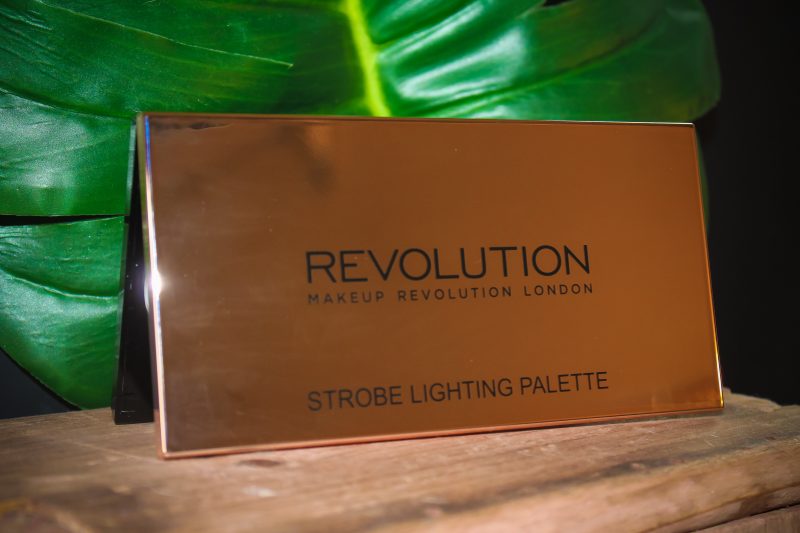 Makeup Revolution Strobe Lighting Palette Review