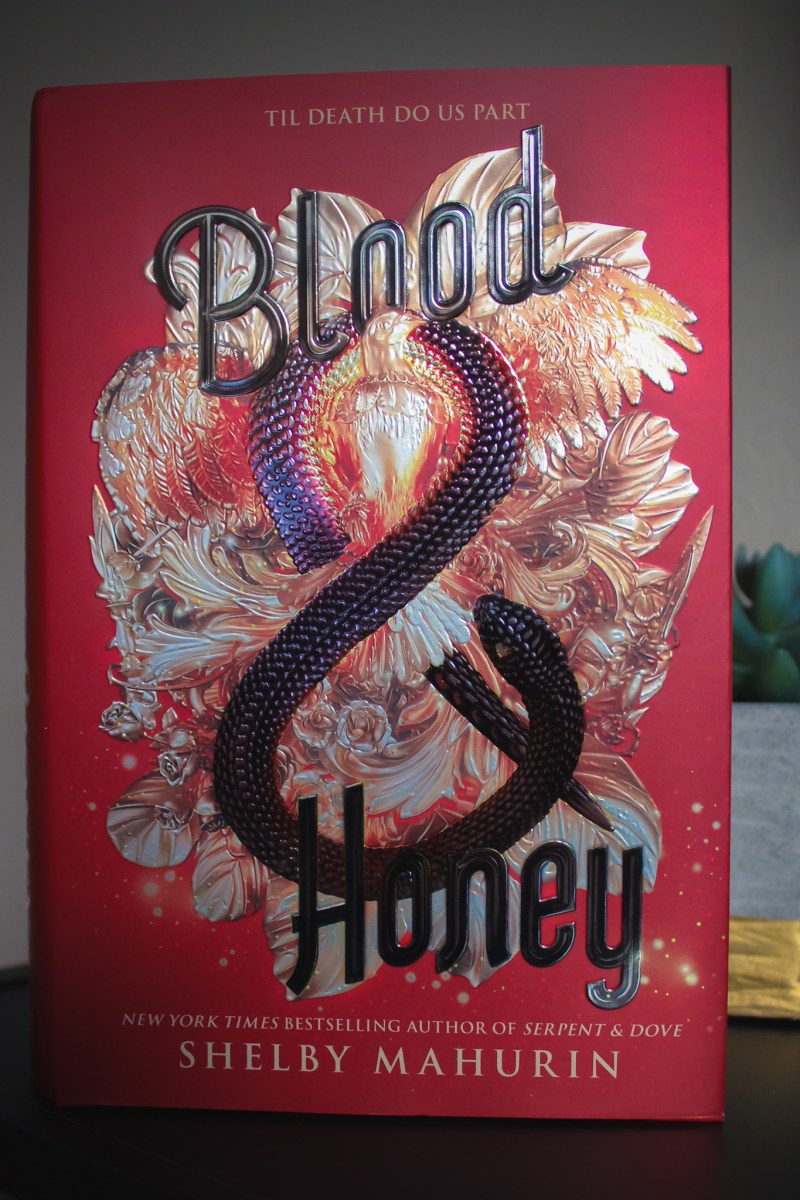 Review of Blood & Honey by Shelby Mahurin (Serpent & Dove Series, Book 2)